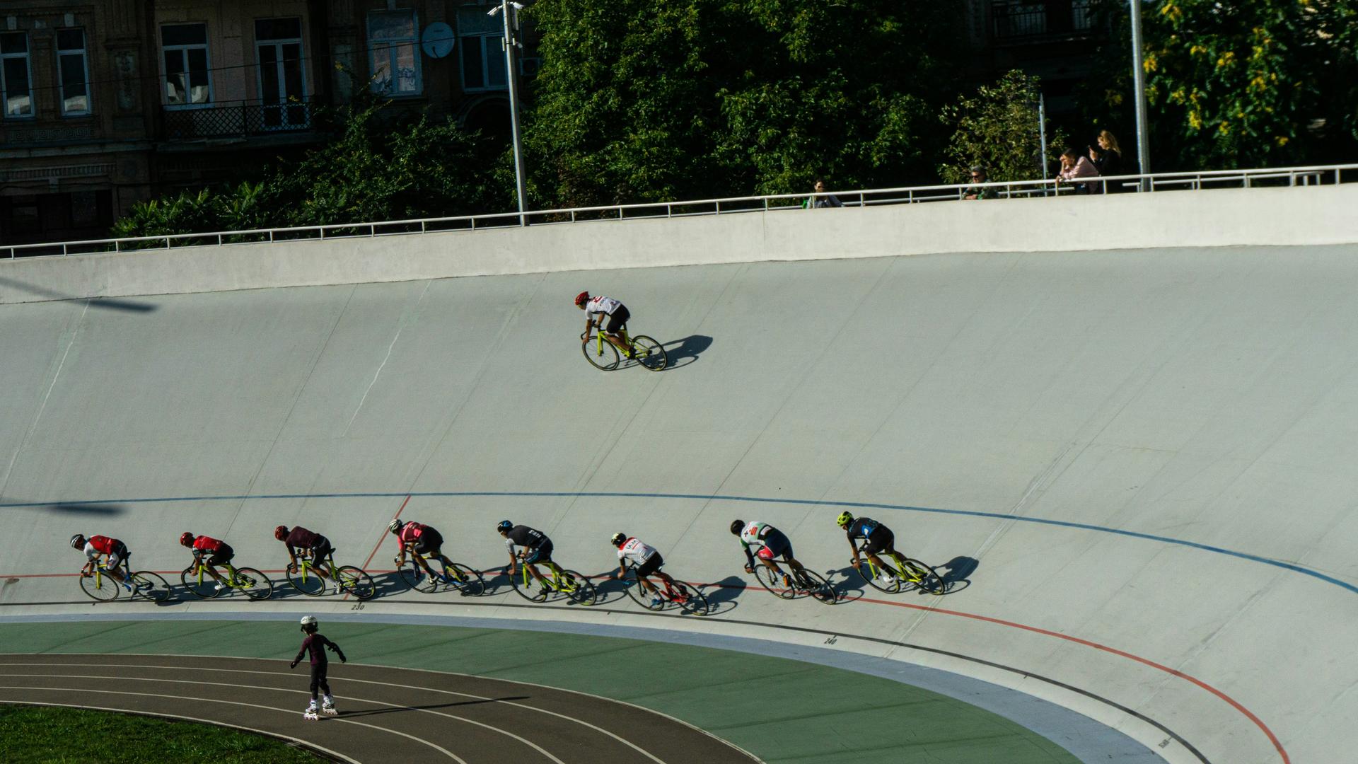 Cycling — hero background