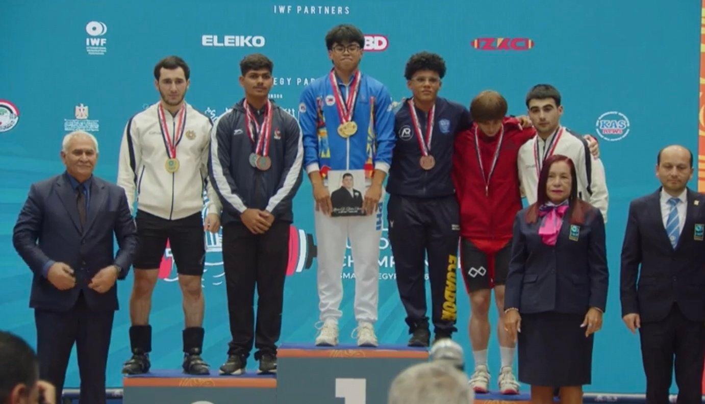 Credit IWF — Weightlifting